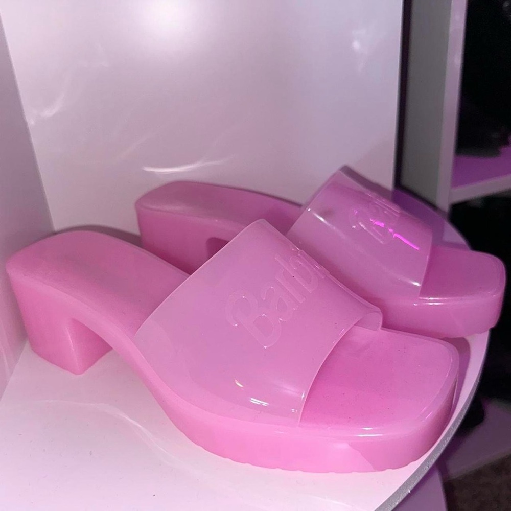 Forever 21 pink Barbie Glitter Jelly Block Heels